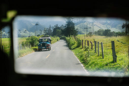 Passport Panic: Crossing the Ecuador Clombia Border with Unexpected Obstacles