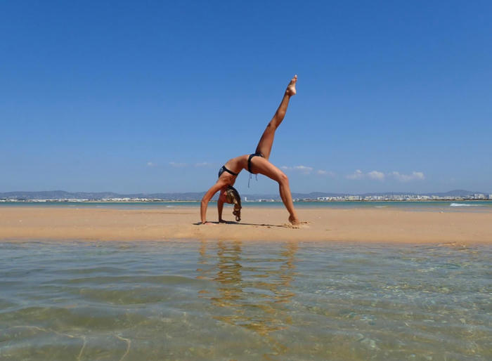 Yoga Outdoors on Uneven Terrain: Tips for Vanlife & Travel